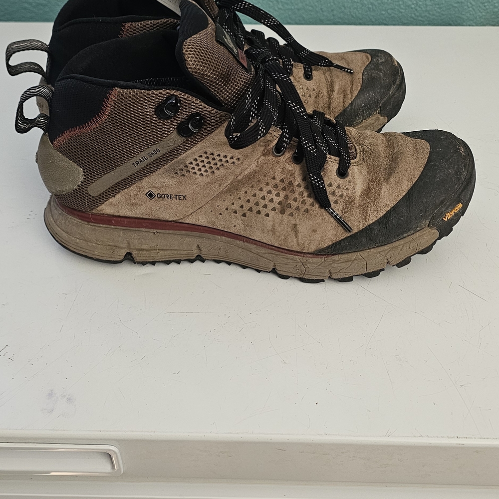 Danners GORE-TEX Men's Athletic Shoes - Brown and Black.